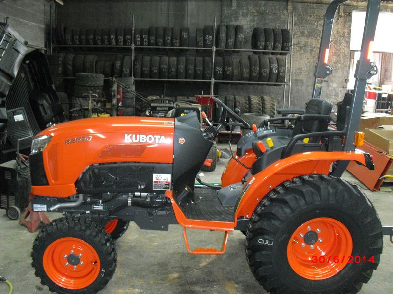 Ciągnik KUBOTA B2650 filtry silnika i hydrauliczne